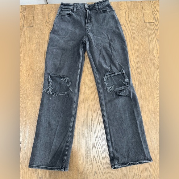 Hollister Denim - Hollister Ultra High Rise Dad Jeans Black Distressed W26 Straight Leg 885510238